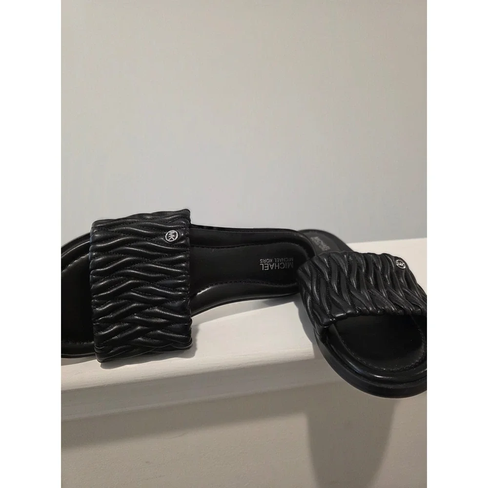 Women's sz 6 M Rare Michael Kors Carson Flat Slide Black Quilted Ruched Sandals